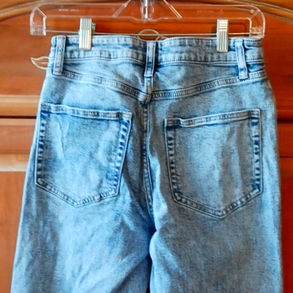 Distressed Blue Jeans - Picture 6 of 8